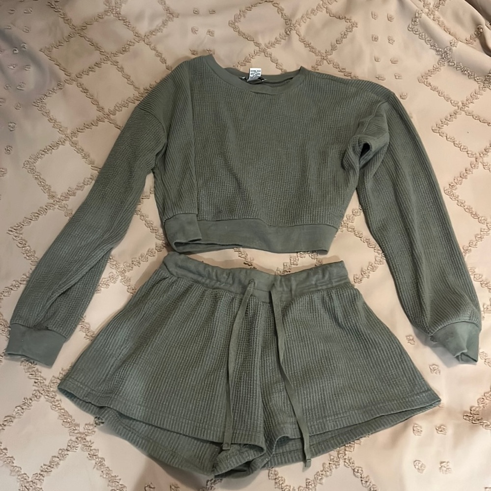 Two piece lounge set